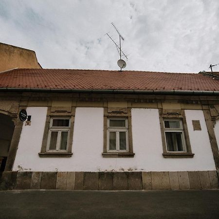 Plitzner Belvárosi Apartmanház Eger Exterior foto