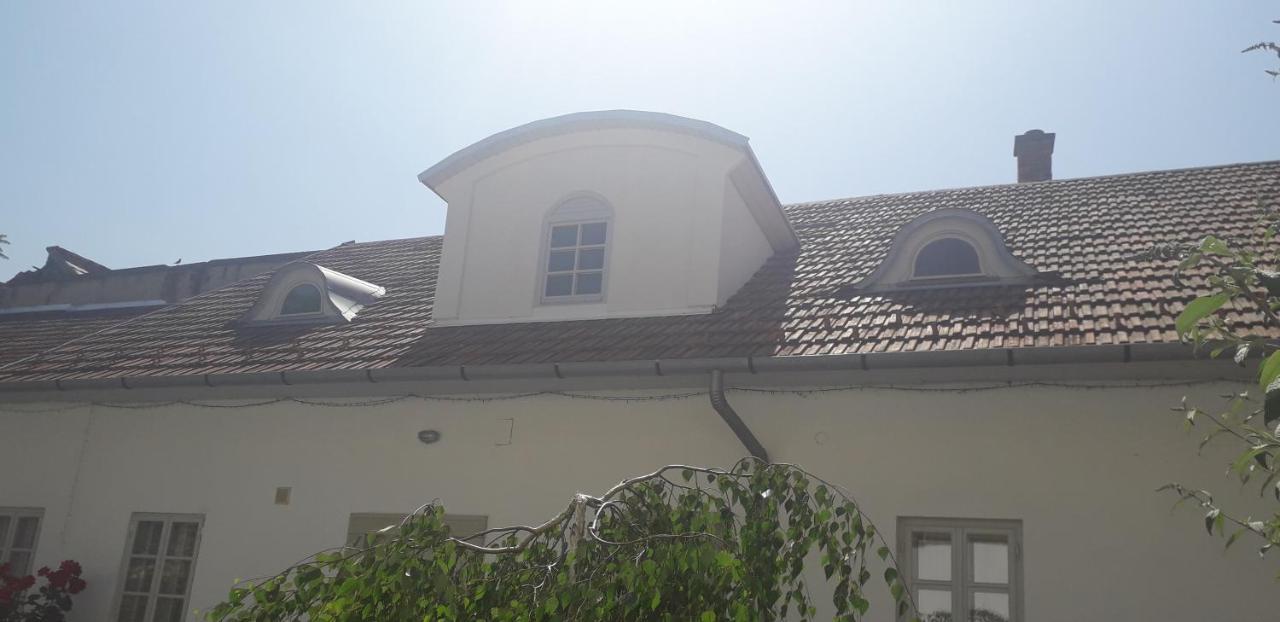 Plitzner Belvárosi Apartmanház Eger Exterior foto