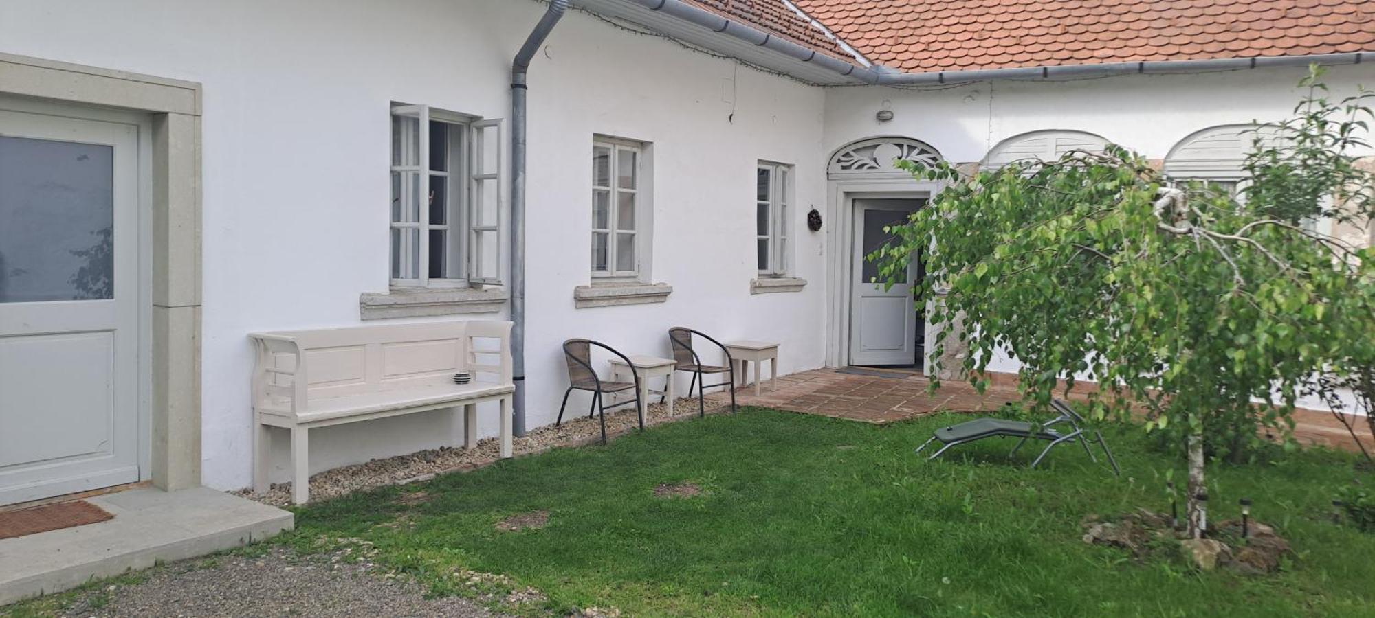 Plitzner Belvárosi Apartmanház Eger Exterior foto
