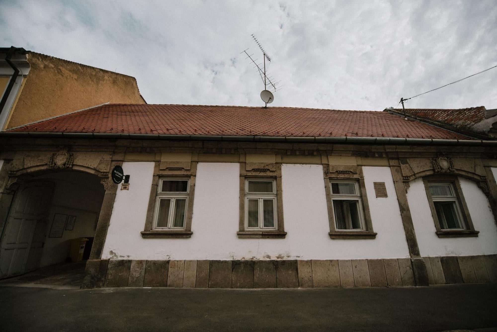 Plitzner Belvárosi Apartmanház Eger Exterior foto