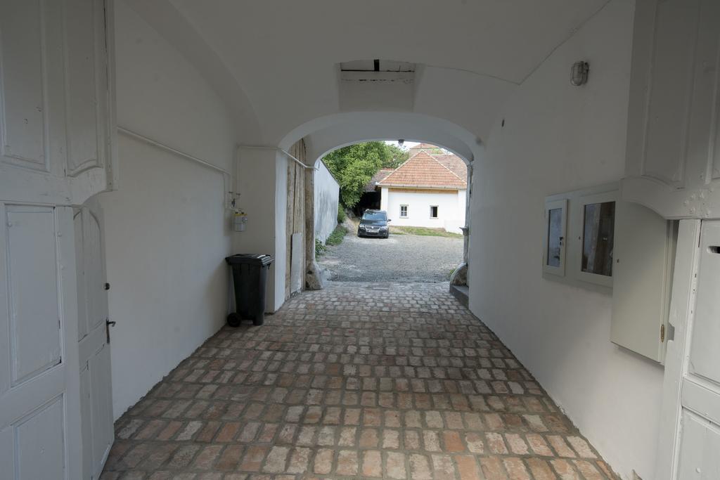Plitzner Belvárosi Apartmanház Eger Exterior foto