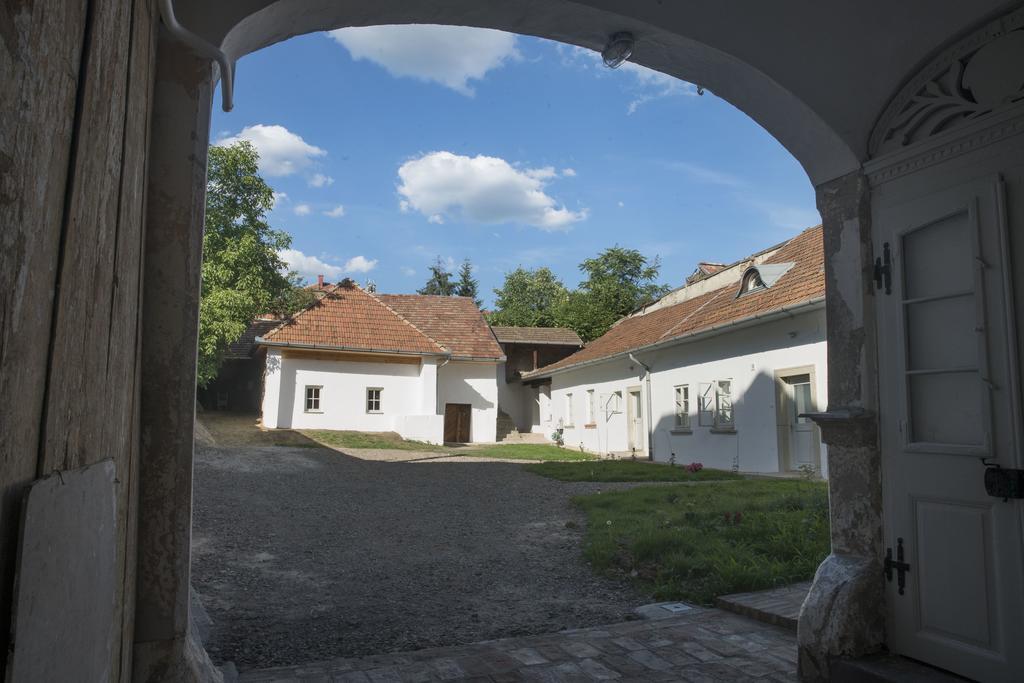 Plitzner Belvárosi Apartmanház Eger Exterior foto