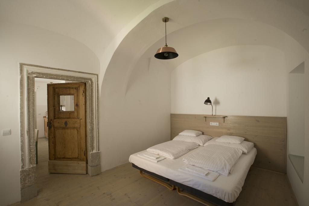 Plitzner Belvárosi Apartmanház Eger Exterior foto